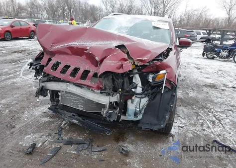 2020 Jeep Cherokee Latitude Plus 4X4 z USA, uszkodzony, nr VIN 1C4PJMLB4LD631394